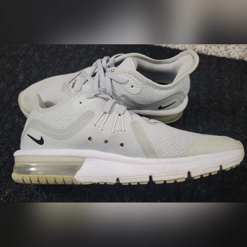 NIKE AIR MAX SEQUENT
